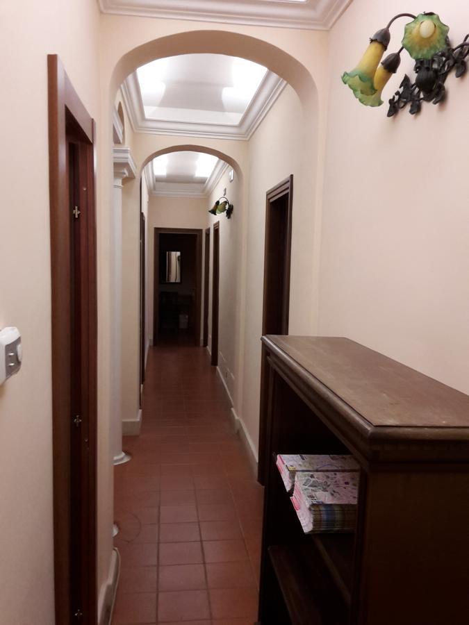 Hotel 4 Coronati โรม ภายนอก รูปภาพ
